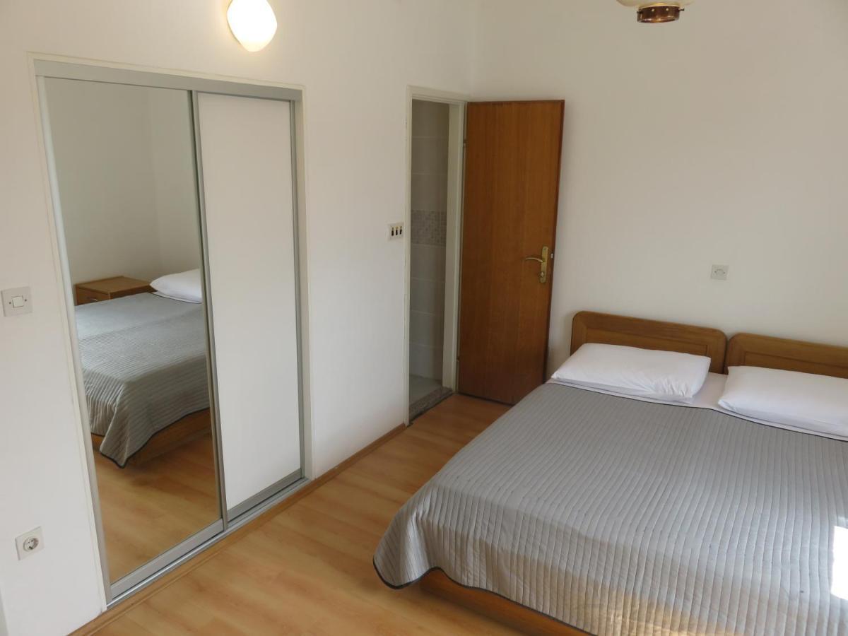 Apartmani Mm Стариград-Пакленица Екстериор снимка