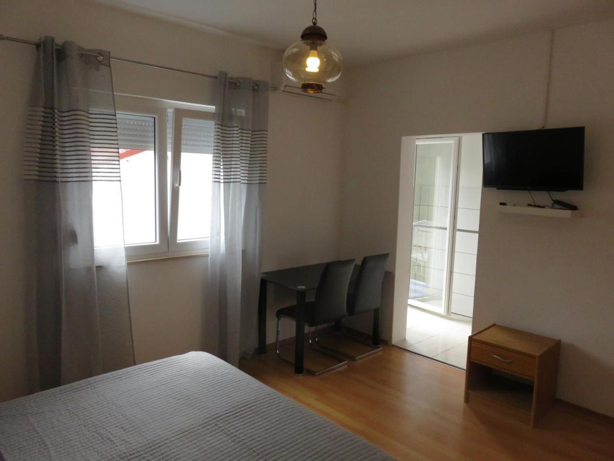 Apartmani Mm Стариград-Пакленица Екстериор снимка
