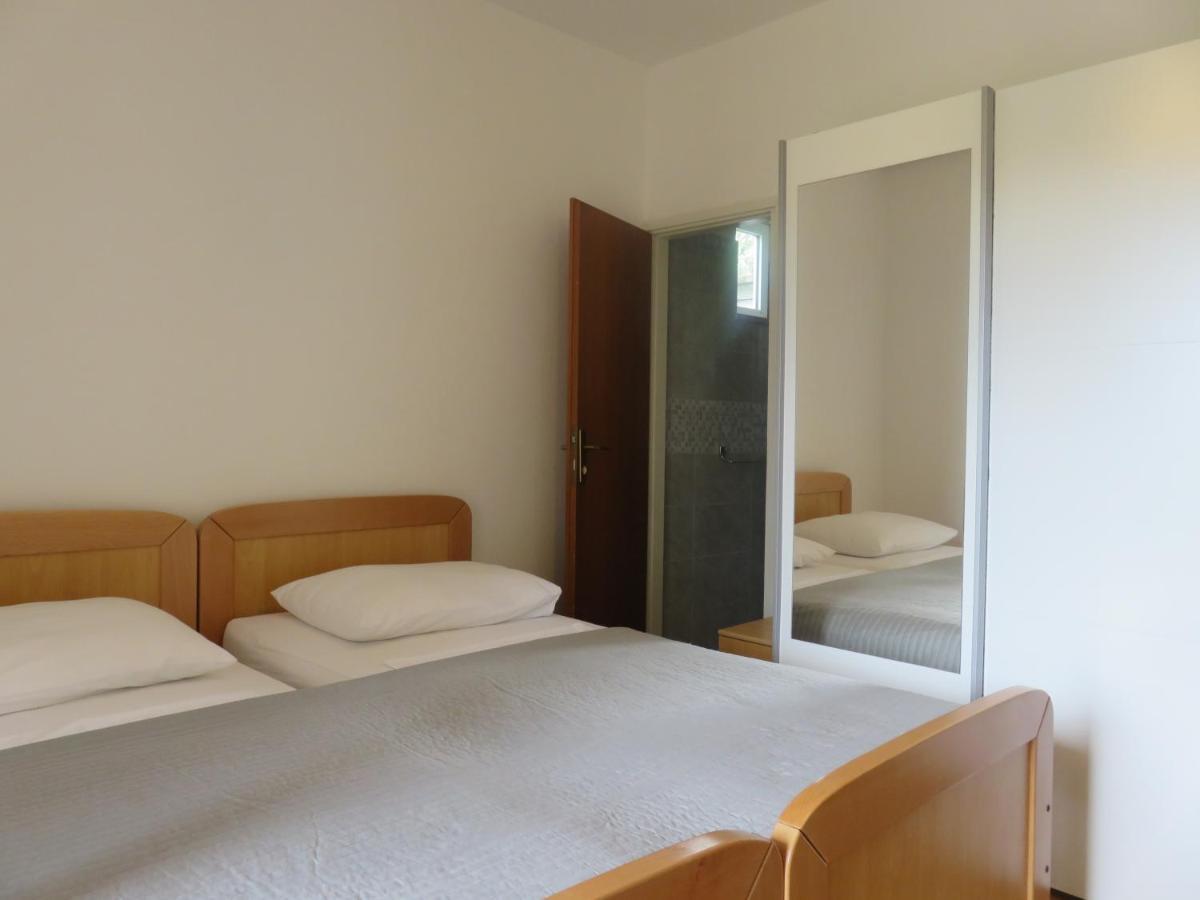 Apartmani Mm Стариград-Пакленица Екстериор снимка